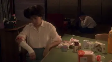 Backdrop to the movie "Moving" #1112468