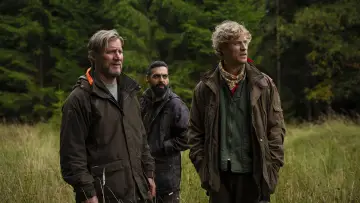 Backdrop to the movie "Hunters on a White Field" #434701