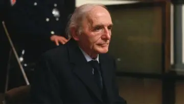 Backdrop to the movie "Klaus Barbie, sur les traces d