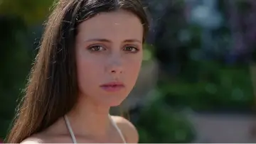 Backdrop to the movie "Parthenope" #599028