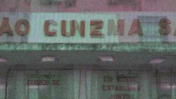 Backdrop to the movie "Pictures of Ghosts" #1186202