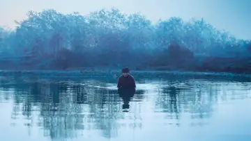 Backdrop to the movie "Only the River Flows" #1003251