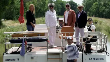 Backdrop to the movie "Love Boat" #472664