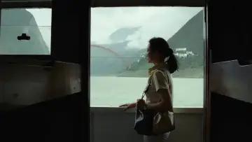 Backdrop to the movie "Caught by the Tides" #611903