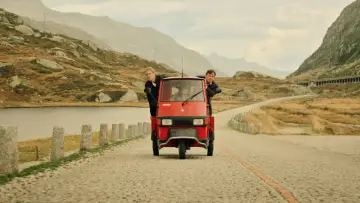 Backdrop to the movie "Bonjour Switzerland" #495099