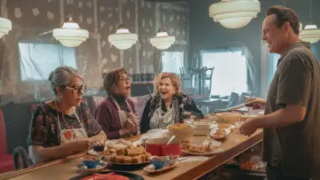 Backdrop to the movie "Nonnas" #595623