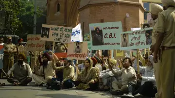 Backdrop to the movie "Panjab 
