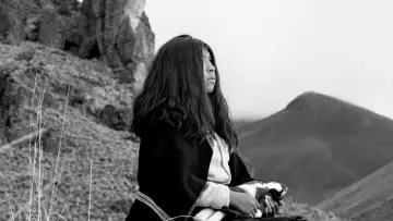 Backdrop to the movie "Yana-Wara" #1055328
