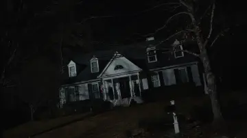 Backdrop to the movie "Scream 7" #746066