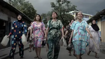 Backdrop to the movie "Women from Rote Island" #1053882