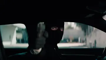 Backdrop to the movie "Crime 101" #795420