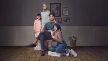 Backdrop to the movie "Ipar Adalah Maut" #884235