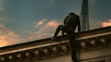Backdrop to the movie "Vjeran Tomic: The Spider-Man of Paris" #1187723