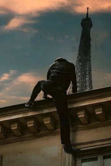 Poster to the movie "Vjeran Tomic: The Spider-Man of Paris" #1187729