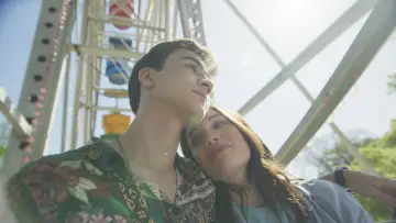 Backdrop to the movie "Morando com o Crush" #1090853
