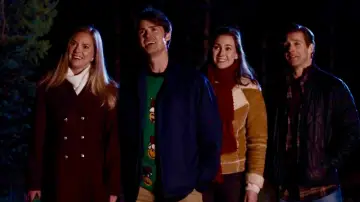 Backdrop to the movie "Everything Christmas" #1132008