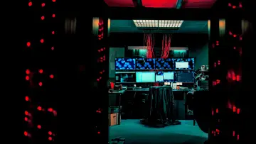 Backdrop to the movie "Cyberbunker: The Criminal Underworld" #385217