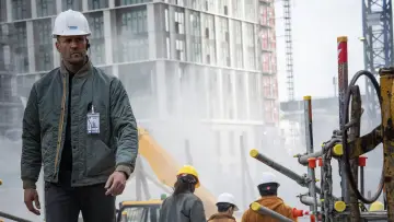 Backdrop to the movie "A Working Man" #516051