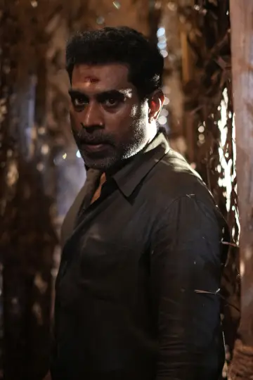 Poster to the movie "Veera Dheera Sooran: Part 2" #1526465