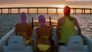 Backdrop to the movie "Spring Breakers" #868273