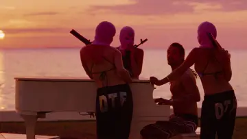 Backdrop to the movie "Spring Breakers" #868300