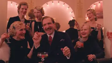Backdrop to the movie "The Grand Budapest Hotel" #651436