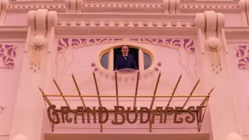 Backdrop to the movie "The Grand Budapest Hotel" #651471