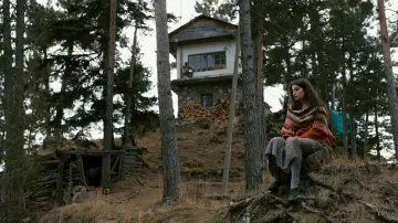 Backdrop to the movie "Watchtower" #1634775