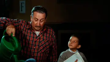 Ci hai rotto papà poster