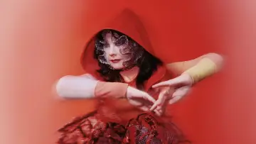 Backdrop to the movie "Björk: Cornucopia" #651841
