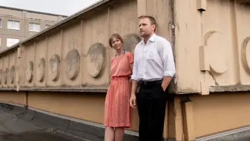 Backdrop to the movie "Two to One" #560735