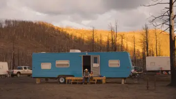 Backdrop to the movie "Rebuilding" #527835