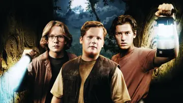 Backdrop to the movie "The Three Investigators: Isle of Death" #538797