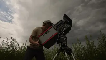 Backdrop to the movie "Stormbound" #1142066