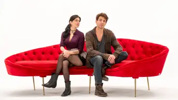 Backdrop to the movie "L