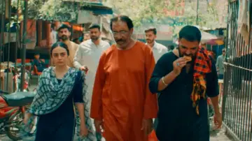 Backdrop to the movie "Taxali Gate" #368675