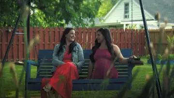 Backdrop to the movie "She Looks Like Me" #1057984
