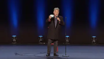 Backdrop to the movie "Stewart Lee, Basic Lee: Live at The Lowry" #985022