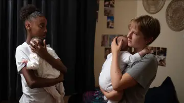 Backdrop to the movie "Young Mothers" #532244