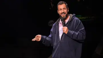 Backdrop to the movie "Adam Sandler: Love You" #883445