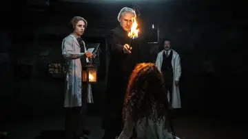 Backdrop to the movie "Dracula" #510149