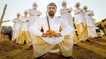 Backdrop to the movie "Oye Bhole Oye" #1447665