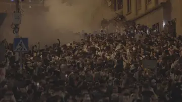 Backdrop to the movie "Tear Gas" #1212306