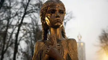 Backdrop to the movie "A Nation Denied: Ukraine