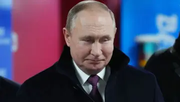 Backdrop to the movie "Putin