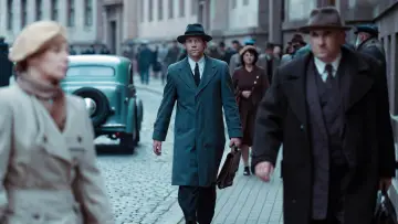 Backdrop to the movie "Two Prosecutors" #529642