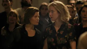Backdrop to the movie "A Woman