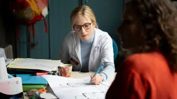 Backdrop to the movie "A Woman