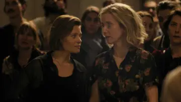 Backdrop to the movie "A Woman