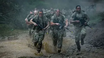 Backdrop to the movie "War Machine" #764131